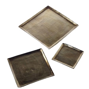 Juegos de bandejas para servir hechas a mano, suministros para eventos, bandejas y platos de metal de forma cuadrada, tamaño pequeño, mediano y grande, bandejas decorativas, lo último en bandejas. - Product Image 1