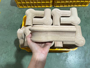 Accessoires de rampe d'escalier en bois massif peuplier sur mesure, embout à quart de tour à 90 degrés, pièce d'escalier traditionnelle, écologique, durable, haute qualité - Product Image 2