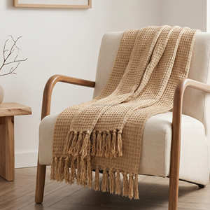 Manta Decorativa Texturizada de Algodón Waffle Color Óxido 130x170 cm con Flecos para Estilo Bohemio y Rústico en Sofás - Product Image 6