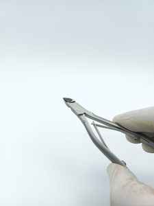 Herramienta de manicura con cuchillas afiladas, cortacutículas súper afilados hechos de acero inoxidable. - Product Image 2