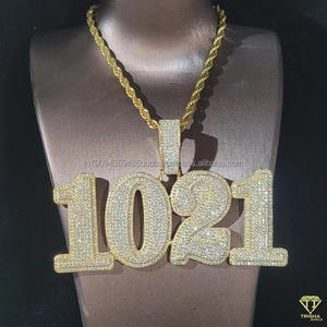 Pendentif plaque nominative en diamant de laboratoire 29, pierre étincelante, détails brillants, chaîne torsadée, bijoux urbains hip-hop haut de gamme - Product Image 5
