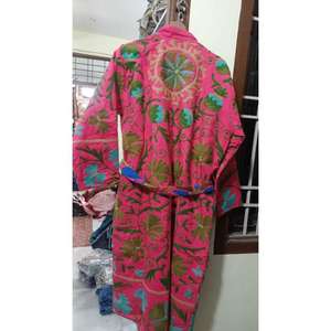 Veste longue en velours tissé Suzani réversible, brodée à la main avec un motif floral, style bohème vintage pour femmes, idéale pour les festivals - Product Image 5