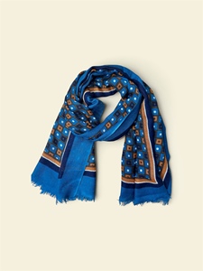 Châle d'hiver à motif floral de qualité supérieure, idéal pour la mode par temps froid et l'usage en extérieur, au meilleur prix par Exporter Shawl - Product Image 4