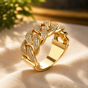 Bague de fiançailles en moissanite plaquée or jaune, sertie de diamants ronds brillants, bijoux de mariage unisexe - Product Image 1