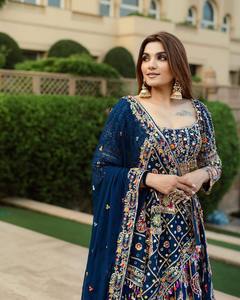 Lehenga Choli para Mujer, Diseño Navratri, Estampado Digital, Adorno de Espejos, Encaje Gota Patti, Largo hasta el Suelo, Traje de Fiesta con Dupatta - Product Image 2