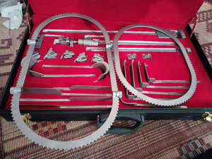 Juego de Retractores Ortopédicos Manuales de Alta Calidad con Certificación CE, en Acero Inoxidable, con 1 Año de Garantía, Kit Quirúrgico Reutilizable - Product Image 5