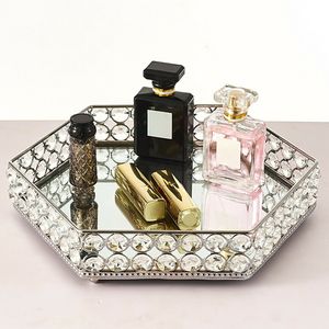 Bandeja de Cristal Decorativa que Agrega Glamour, Brillo y Elegancia a las Áreas de Comedor y Exhibición - Product Image 4