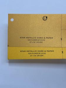 Papeles reciclados metálicos premium con un elegante acabado brillante para manualidades, empaques, invitaciones y proyectos creativos. - Product Image 3