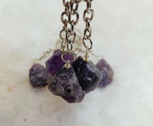 Porte-clés en améthyste naturelle brute, cristal d'agate brute, porte-clés de voiture en pierre de guérison, utilisé pour la lithothérapie par Rais Agate - Product Image 4
