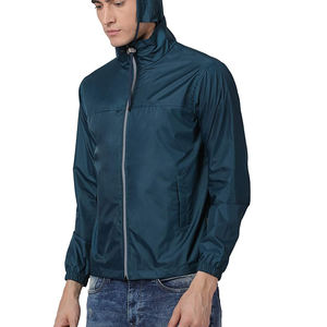 Streetwear décontracté d'hiver sur mesure pour hommes veste coupe-vent vente en gros de vêtements d'extérieur à col montant fabriqués au Pakistan - Product Image 2