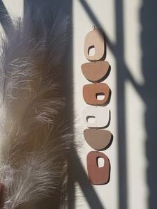 กระเบื้องเซรามิกทำมือหลากสีสไตล์วาบิซาบิ สำหรับตกแต่งผนังโทนสีเอิร์ธโทน ไอวอรี่ เบจ เหมาะสำหรับห้องนั่งเล่น ห้องนอน และสำนักงาน ตกแต่งบ้าน - Product Image 4