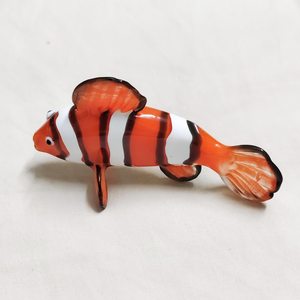 ตุ๊กตาปลาการ์ตูนแก้วเป่ามือ สีส้มขาวลายทาง ของตกแต่งรูปสัตว์ งานฝีมือทำมือ - Product Image 4