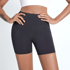 Shorts de sport pour femmes avec logo personnalisé, construction respirante pour la course à pied, le yoga et les entraînements de fitness - Product Image 3