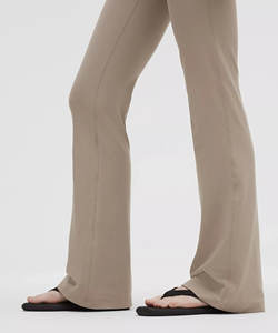 Leggings de sport taille haute unis, anti-cellulite, effet froncé fessier, sans couture, en Spandex/Nylon, extensibles dans les quatre sens - Product Image 5