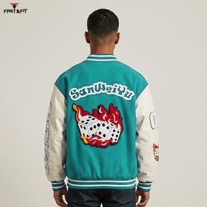 Veste de baseball d'hiver en toile avec logo personnalisé brodé en chenille, manches en cuir de haute qualité et patch en chenille sur mesure - Product Image 4