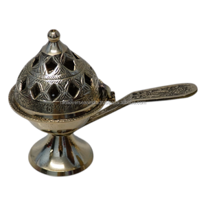 Quemador de Incienso Loban de Latón Estilo Vintage con Asa, Portátil, para Carbón, Diseño Grabado, para Uso Espiritual en Templos - Product Image 3