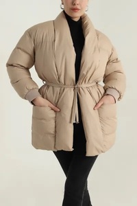 Veste d'hiver matelassée sur mesure pour femme EVER GLOW, doublure en peau de mouton, coque en polyester respirant, design matelassé pour l'extérieur - Product Image 2