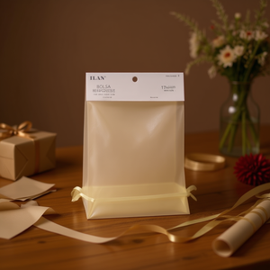 Sacchetti regalo in organza 17x23 cm beige 3 pezzi per regali - Product Image 3