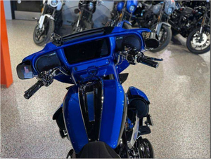 Moto de tourisme Street Glide CVO 1500cc 2026 pour adultes, EFI, ABS, GPS, caractéristiques de luxe premium, fabriquée aux États-Unis, vitesse maximale - Product Image 6