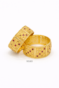 Bracelets Kada larges pour femmes MOLL JEWELLERS, plaqués or 24 carats, en alliage et zircon, motif floral tendance, design filigrané complexe, cadeau idéal - Product Image 2