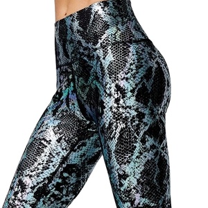 Leggings de yoga metálicos personalizados para mujer, de cintura alta, con efecto fruncido, tallas grandes, color liso, para fitness - Product Image 1