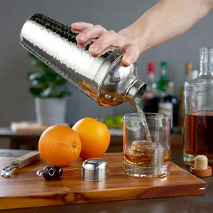 Coctelera de Acero Inoxidable Premium con Acabado Martillado Brillante, con Colador Integrado, Mezclador de Bebidas para Bar en Casa, Venta al Por Mayor OEM - Product Image 1
