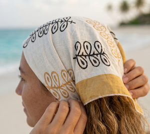 En gros, Bandana carré léger imprimé au bloc à la main, Foulard de tête bohème, Cache-cou en coton à motifs floraux vintage pour femme, Mode d'extérieur - Product Image 1