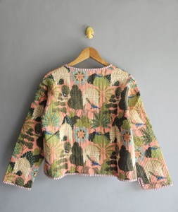 Blusa Rosa Acolchada de Manga Larga con Estampado Tropical y Ribete a Rayas, Corte Holgado, Estilo Retro, para Mujer, Primavera/Otoño, Ideal para Regalo - Product Image 6