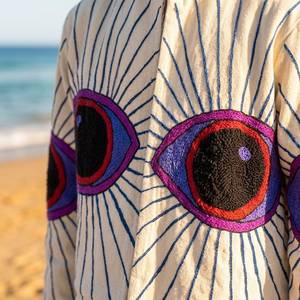 Chaqueta de terciopelo bordada con ojos, de manga larga, cuello mandarín, estilo vacaciones de verano, ecológica, tejida, transpirable, abierta, para invierno y playa. - Product Image 2