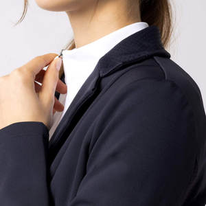 เสื้อโค้ทขี่ม้าสำหรับการแสดง ทรงสวย ใส่สบาย ผลิตจากผ้าทนทาน พร้อมดีไซน์ที่ช่วยให้เคลื่อนไหวได้อย่างง่ายดาย - Product Image 6