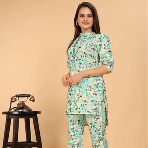 Nouveaux vêtements d'été traditionnels élégants 2 pièces ensemble avec haut pantalon entièrement cousu numérique imprimé une poche latérale en coton pour les fêtes - Product Image 1