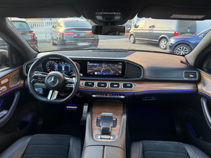 เมอร์เซเดส-เบนซ์ GLE 350de 4Matic AMG สไตล์ลักชัวรี่ ไฮบริด เอสยูวี พร้อมหลังคาพาโนรามิก ระบบเสียงเบอร์เมสเตอร์ - Product Image 4
