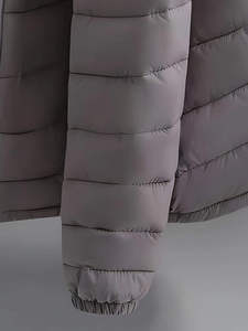 Veste matelassée légère et chaude pour homme, résistante à l'eau, à col montant, entièrement zippée, pour l'extérieur et les occasions décontractées en hiver - Product Image 4