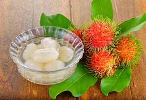 Canned Rambutan in <b>Light</b> Syrup Ready to Eat Fruit Preserves Tin for Dessert and Food Service - Product Image 5