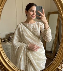 Sari en satin avec dentelle miroir et travail de sequins, blouse complète pour mariage, tenue traditionnelle indienne - Product Image 2