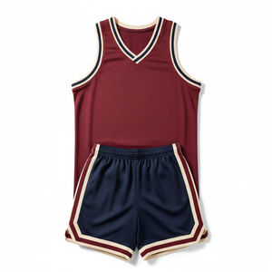 Ensemble d'uniformes de basketball personnalisés haut de gamme, tissu en maille 100 % polyester, jersey et shorts de basketball respirants pour hommes et jeunes - Product Image 1