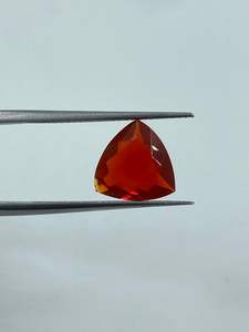 Opale de feu naturelle ovale pour sertissage de bague, pierre précieuse rouge profond pour pendentif, exportateur d'Inde à prix de gros - Product Image 3