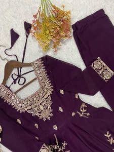 Costume Salwar traditionnel exclusif pour femmes, de style indien et pakistanais, disponible au meilleur prix auprès d'un exportateur indien - Product Image 6