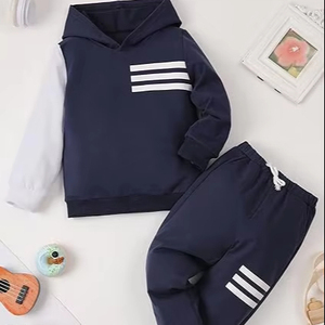 Ensemble de survêtements pour enfants en gros, collection printemps |   Sweat-shirt et pantalon à col rond pour enfants, ensemble de survêtement en coton pour le printemps |   Sweat-shirt décontracté - Product Image 1
