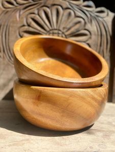 Petit bol en bois poli fait main de style antique pour salade, fruits, pâtes ou céréales - Vaisselle polyvalente d'Inde - Product Image 1
