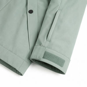 Veste de ski à capuche vert menthe premium, imperméable, coupe-vent, chaude et isolée, pour les sports de neige en plein air et les aventures en montagne - Product Image 6