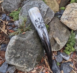 Copa de vino ecológica hecha a mano con forma natural moderna, estilo cuerno de oso, con impresión de logotipo personalizado, copa nórdica tradicional. - Product Image 2