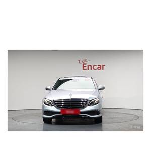 Mercedes-Benz Clase E E300 Exclusive Abril 2018 46.548 km Caja de Cambios Automática Volante a la Izquierda Asientos de Cuero Norma de Emisiones Euro V - Product Image 2