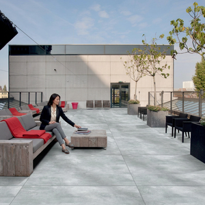 Carrelage de sol en porcelaine brillant Vistaar Bianco Carrara PGVT 1200x1200mm 12mm d'épaisseur Garantie 5 ans de Ceramic Design Factory India - Product Image 5