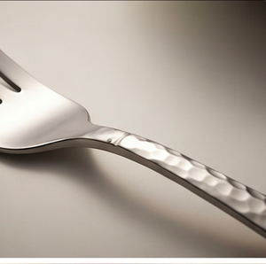 Ensemble de couverts en métal martelé, design minimaliste, finition miroir haute brillance, résistant à la rouille, pour les dîners de mariage - Product Image 2