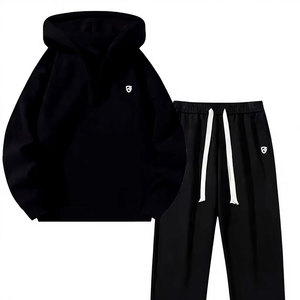 Conjunto deportivo negro de talla grande para mujer, sudadera con capucha y cremallera, pantalones jogger con cordón, ropa deportiva informal de invierno - Product Image 1