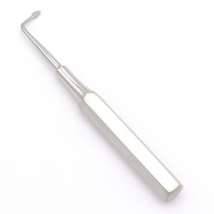 เครื่องมือถอนฟันแบบเบย์เจ็ต ซินเดสโมโตม ยี่ห้อ Bernard Root Tip Elevator แบบมุมฉาก ขนาด 4 มม. ยาว 15.5 ซม. ด้ามจับแบบกลวงสั้น สำหรับการผ่าตัด - Product Image 1