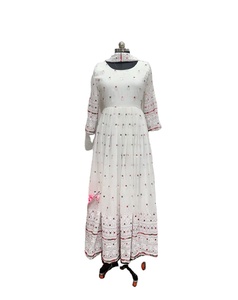 NUEVO DISEÑADOR TRABAJO PESADO GEORGETTE VESTIDO CON DUPATTA - Product Image 1