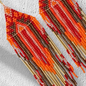 Pendientes Hechos a Mano con Cuentas, Color Naranja, Rojo y Marrón, Estilo Tribal con Flecos, Joyería de Moda, Diseño Exquisito, Pendientes con Gancho de Metal - Product Image 2