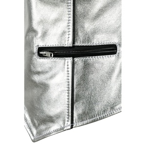 Gilet en cuir pour femme en peau d'agneau véritable, coupe ajustée - Product Image 5
